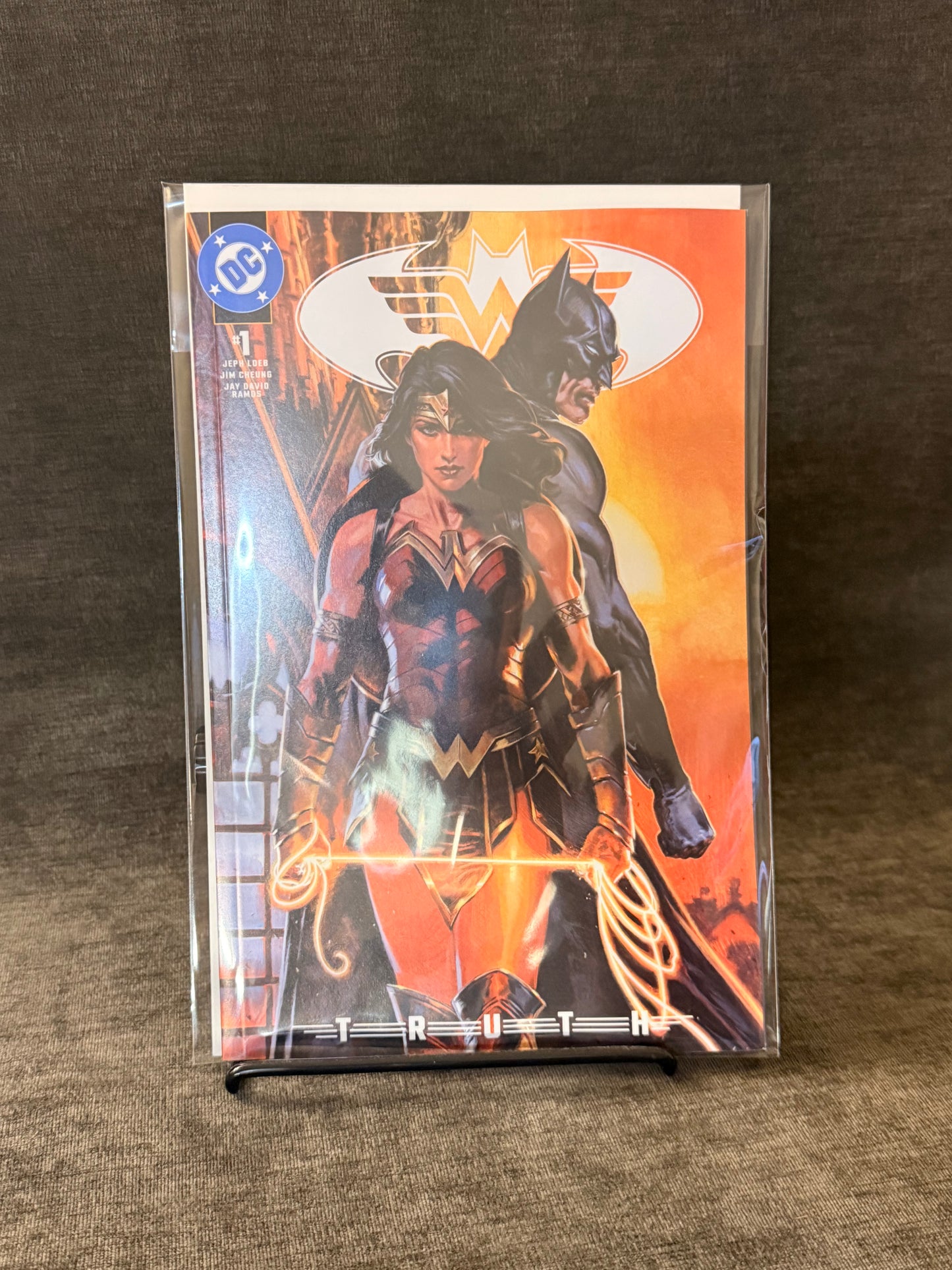 BATMAN WONDER WOMAN: TRUTH #1 (ONE SHOT) – Cover C Gabriele Dell’Otto Variant